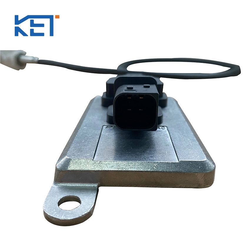 适用于固定式发动机的高分辨率氮氧化物传感器 (5WK9 6652B)